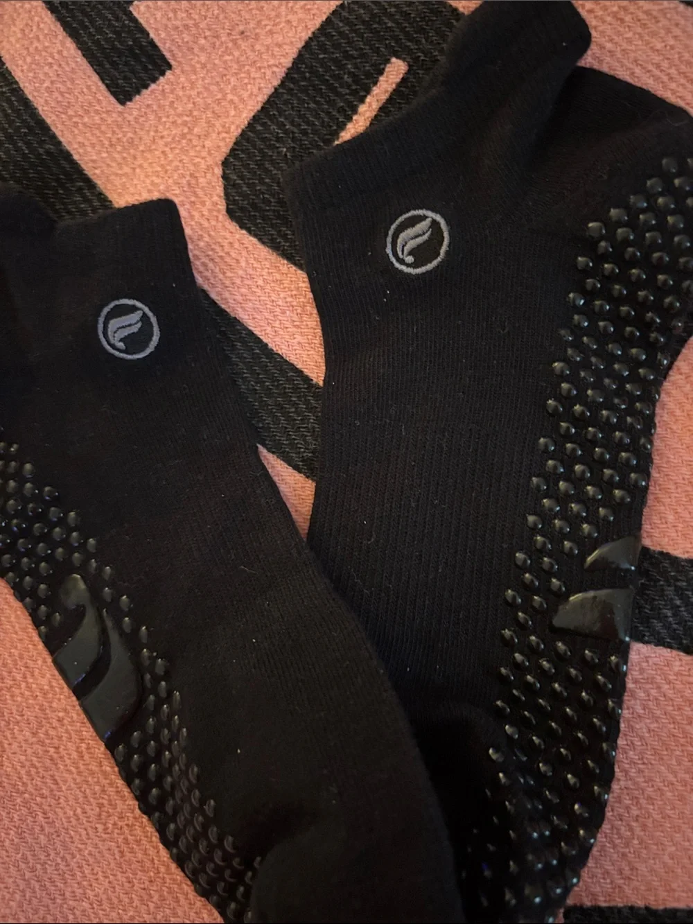 Fabletics Black Low-Cut Grip Socks